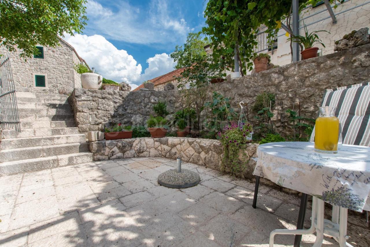 Holiday Home Godinj Donje Rascane Exterior photo