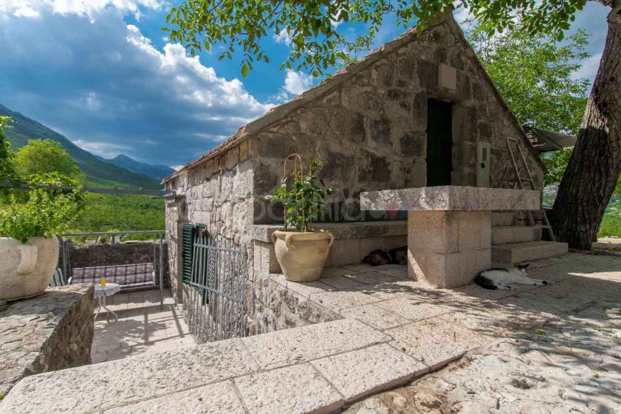 Holiday Home Godinj Donje Rascane Exterior photo