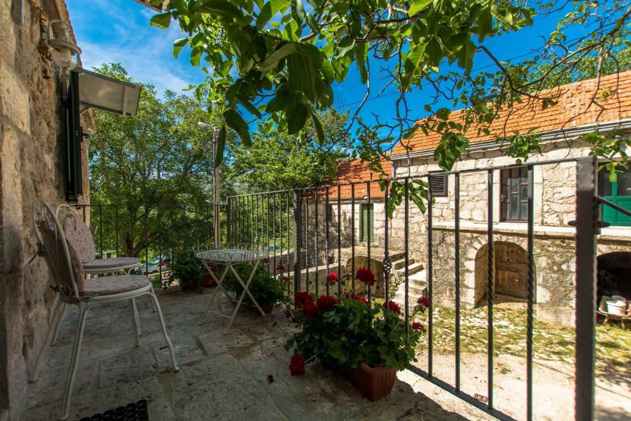 Holiday Home Godinj Donje Rascane Exterior photo